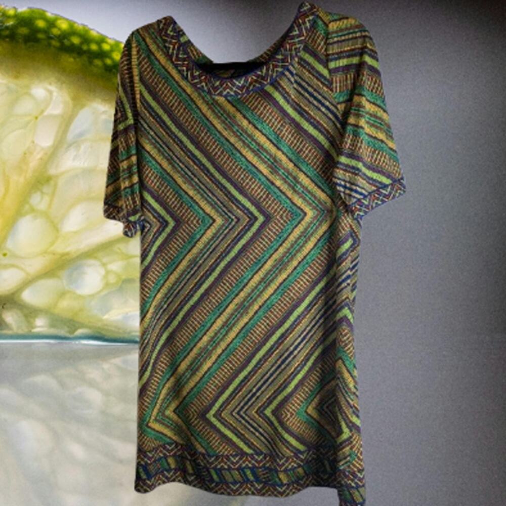BCBGmaxazria medium short sleeve polyester blend stretch woman's shift dress.